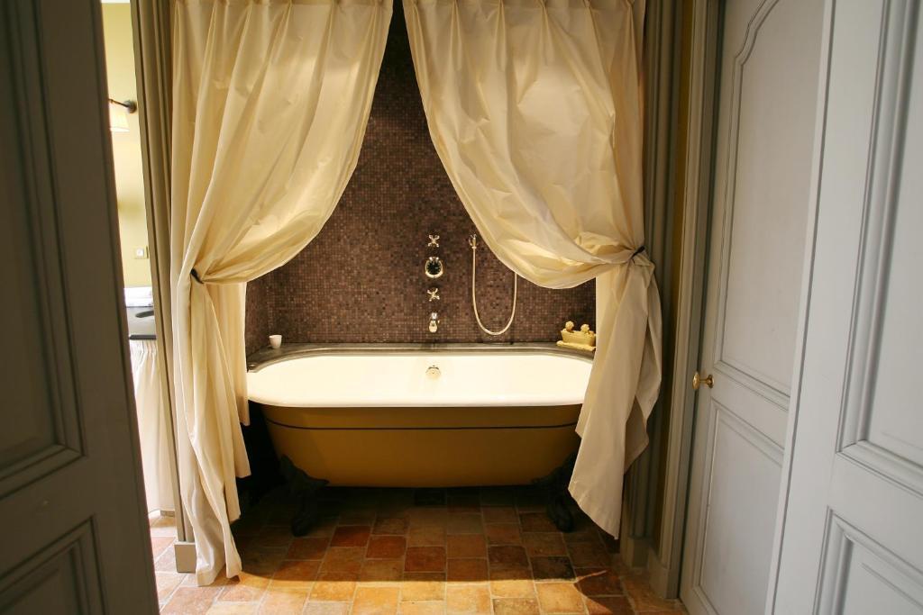 Relais Et Chateaux Michel Trama Puymirol Phòng bức ảnh